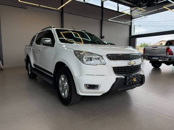 CHEVROLET S10 2.4 LTZ 4X2 CD 8V FLEX 4P MANUAL CHEVROLET S10 2.4 LTZ 4X2 CD 8V FLEX 4P MANUAL